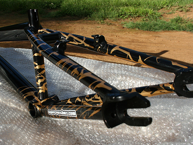 envy_expert_xxl_black_gold3