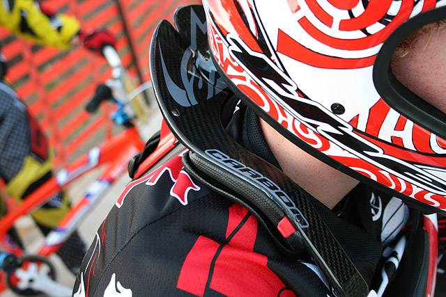 alpinestars-bionic-neck-support-bmxultra