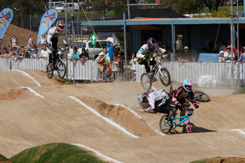 Vic-Country-Cup-Murray-Jumps-Crash