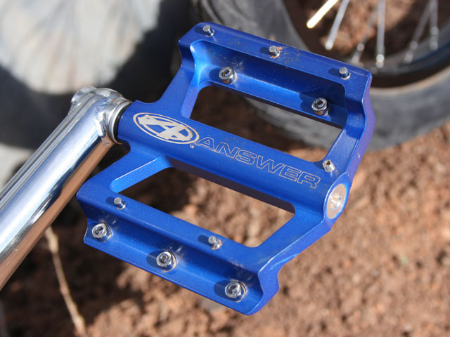 bmx race flat pedals