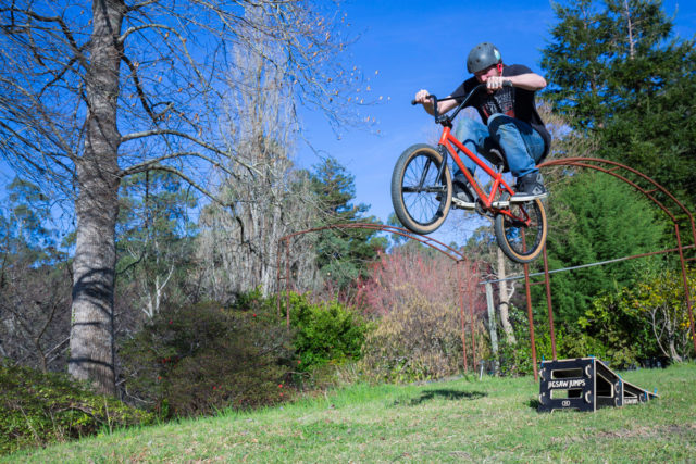 Portable clearance mtb jump